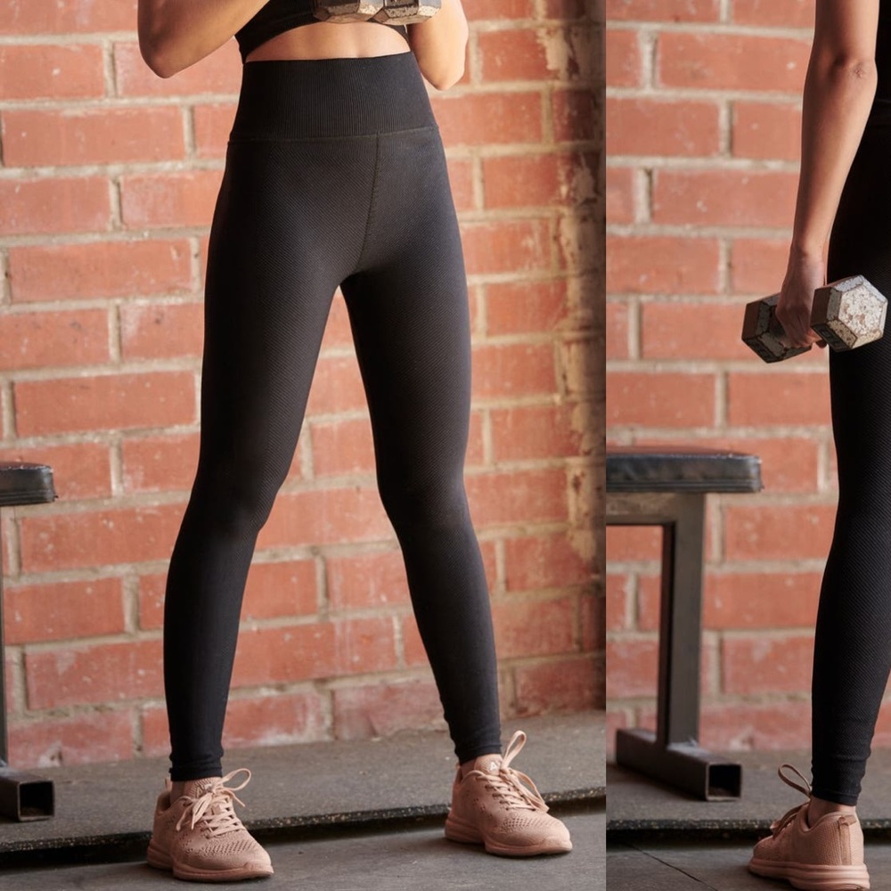 Free people movement free throw leggings